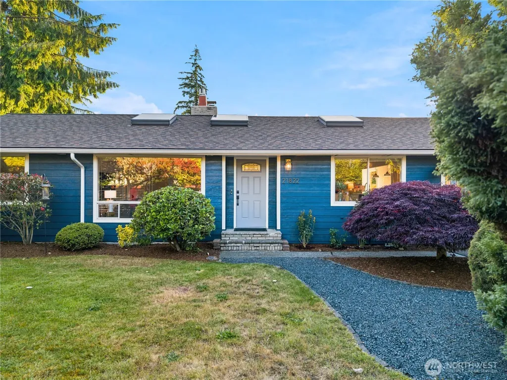 21822 92nd Avenue W Edmonds WA 98020