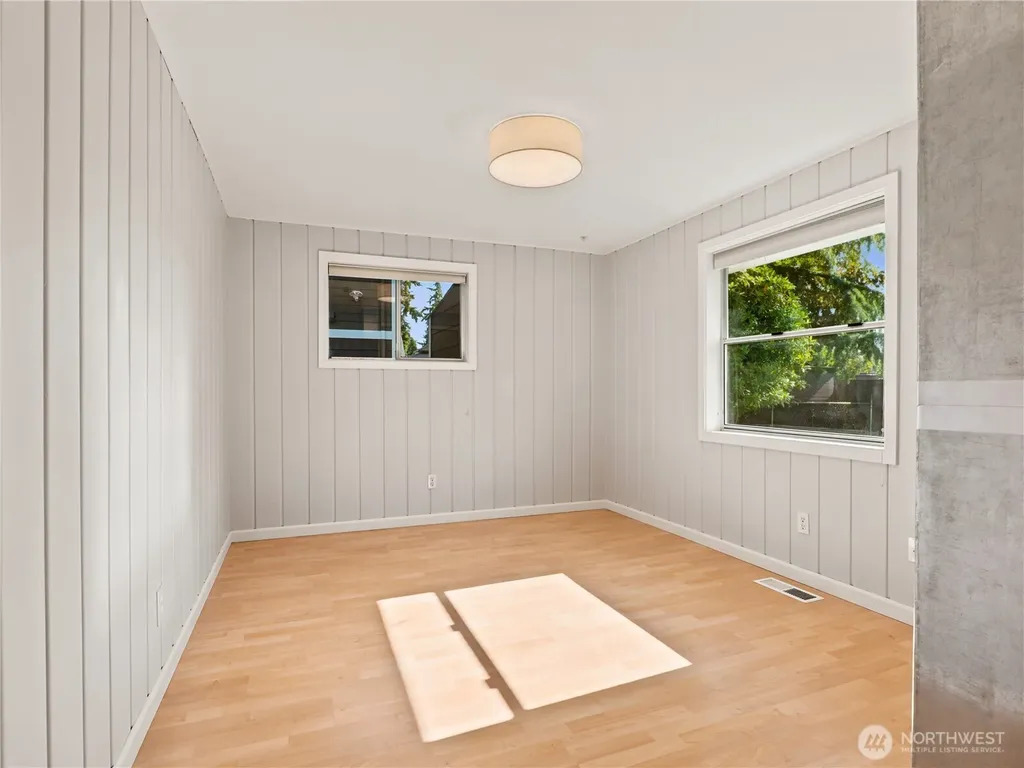 21822 92nd Avenue W Edmonds WA 98020