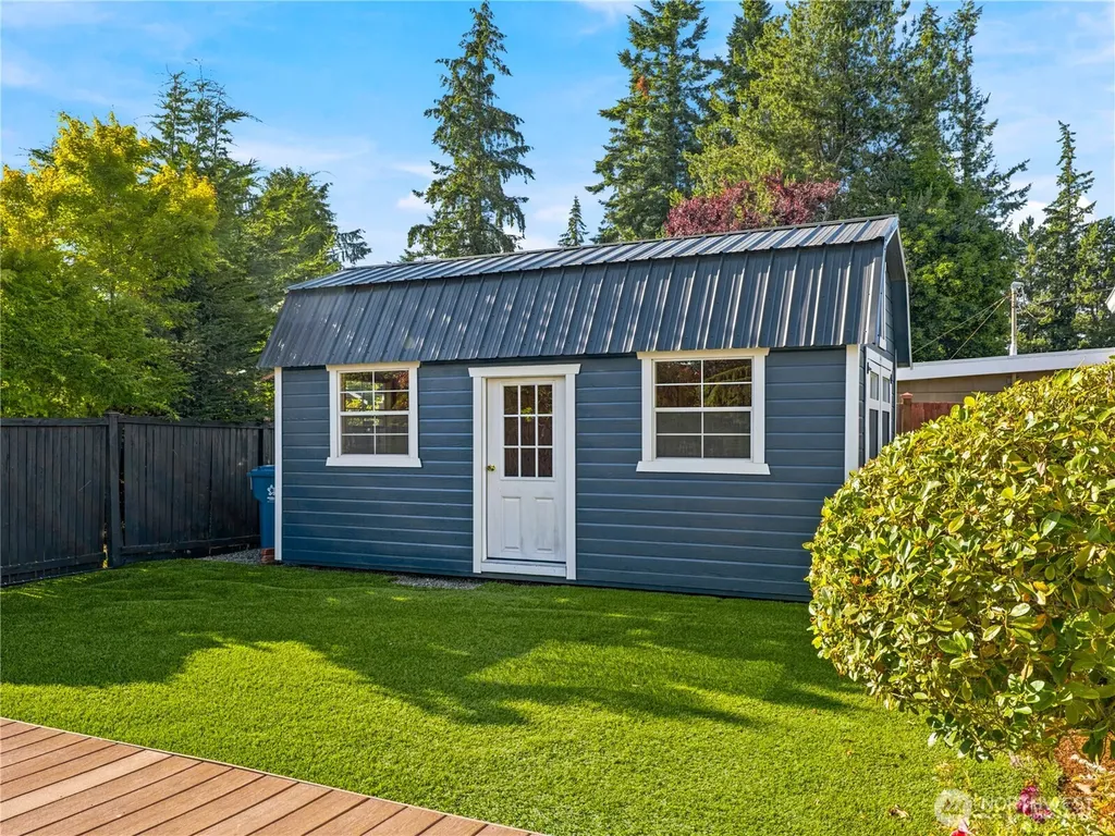 21822 92nd Avenue W Edmonds WA 98020