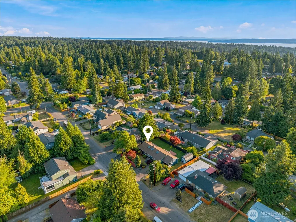 21822 92nd Avenue W Edmonds WA 98020