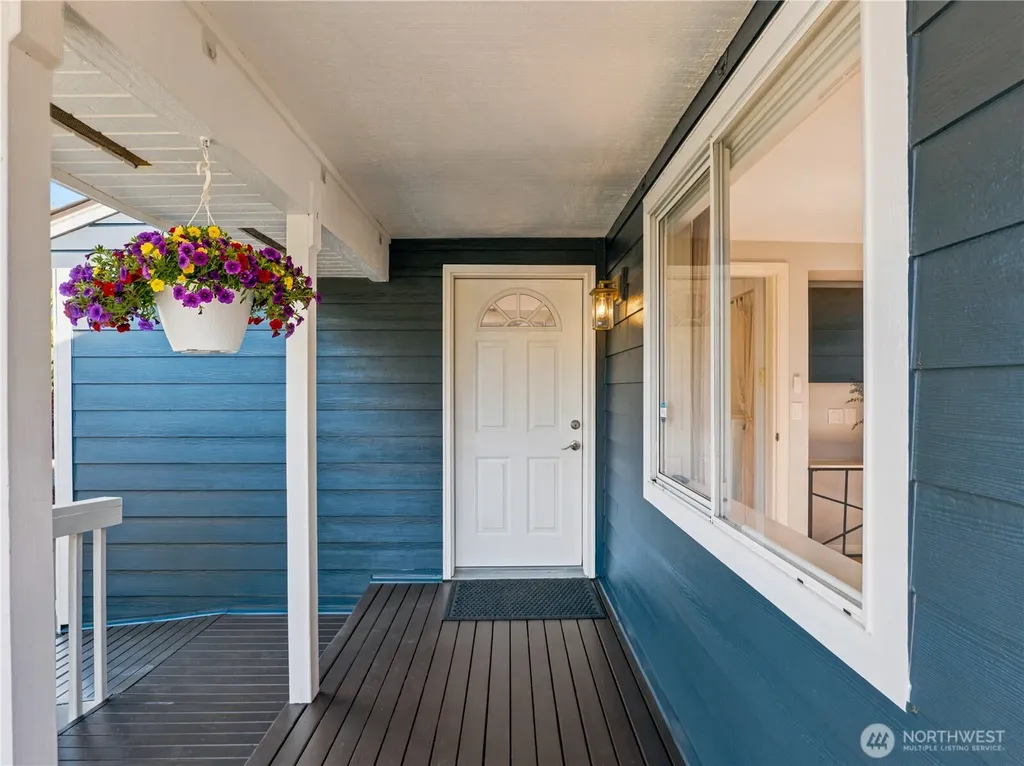 21822 92nd Avenue W Edmonds WA 98020