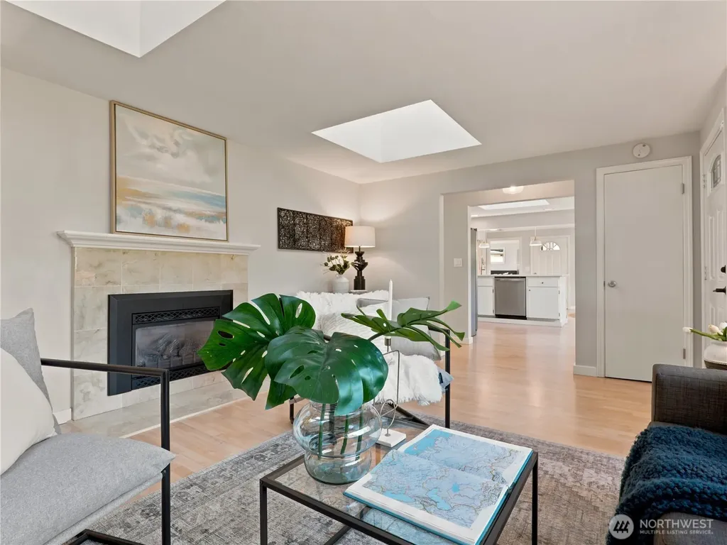 21822 92nd Avenue W Edmonds WA 98020