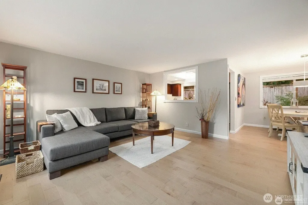 12421 NE 65th Place Kirkland WA 98033