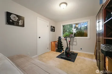 12421 NE 65th Place Kirkland WA 98033