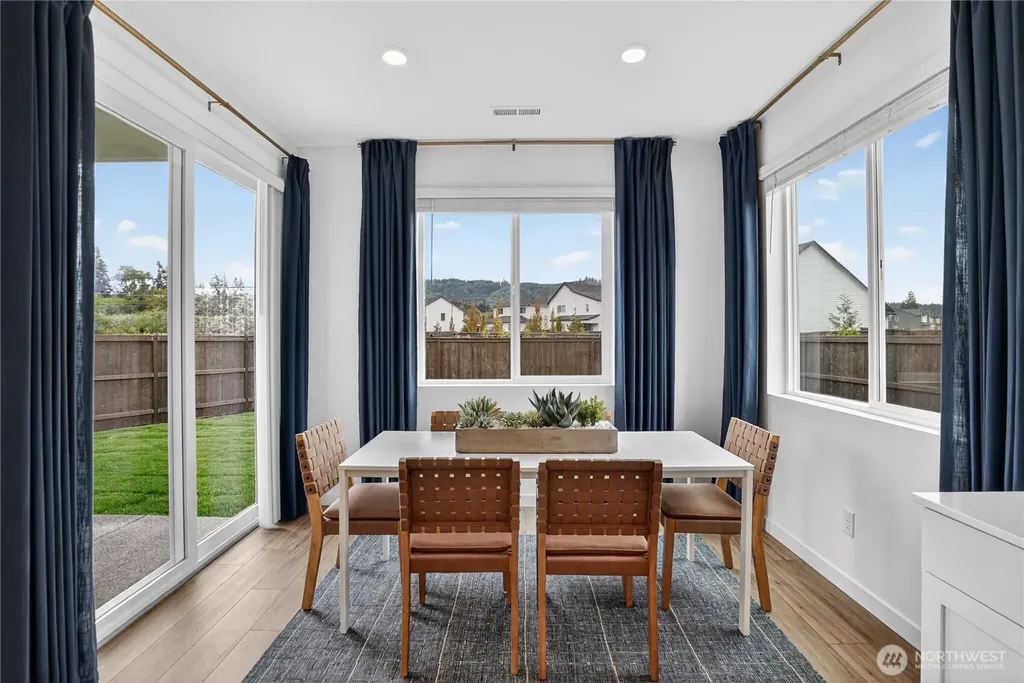 2321 Ash Woodland WA 98674