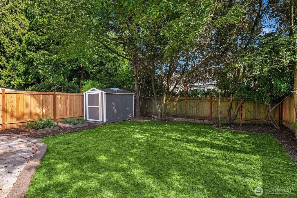 830 NE 59th Street Seattle WA 98105