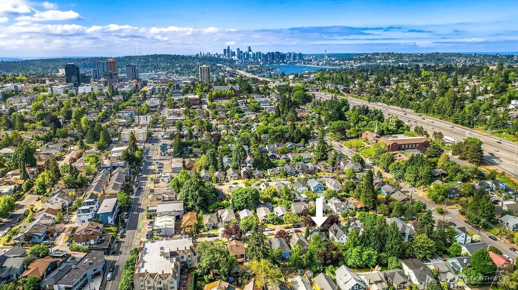 830 NE 59th Street Seattle WA 98105