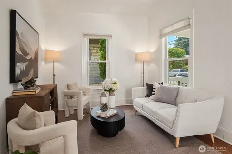 830 NE 59th Street Seattle WA 98105
