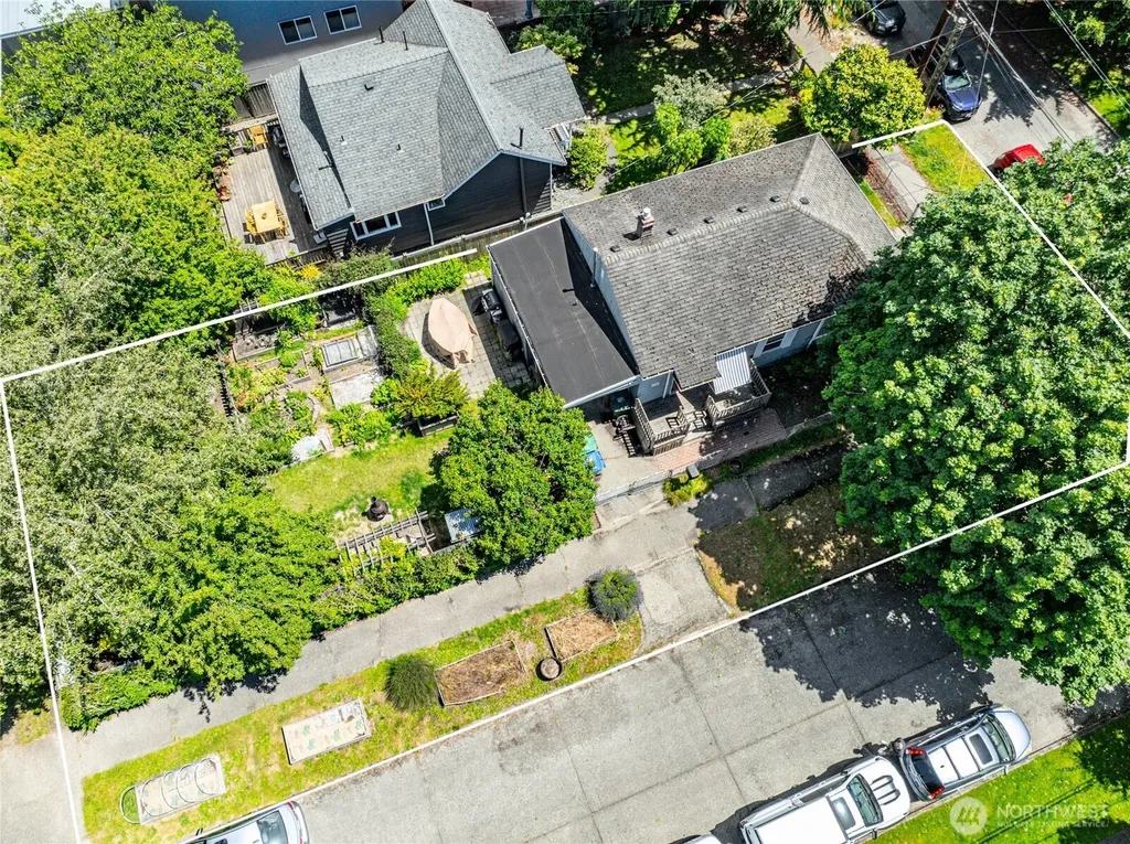 5050 50th Avenue SW Seattle WA 98136