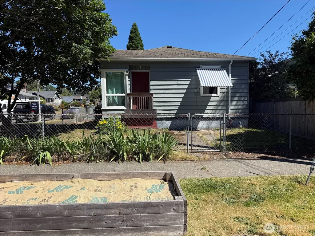 5050 50th Avenue SW Seattle WA 98136