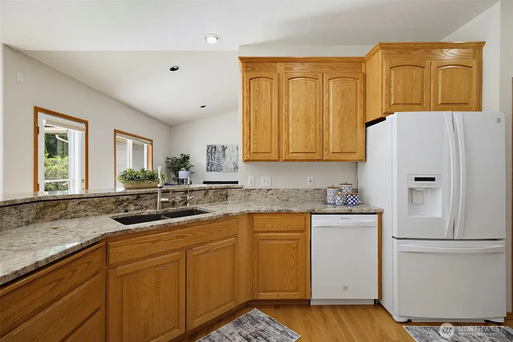 32704 110th Avenue SE Auburn WA 98092