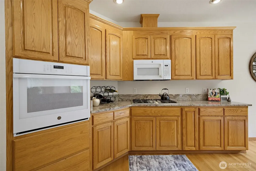 32704 110th Avenue SE Auburn WA 98092