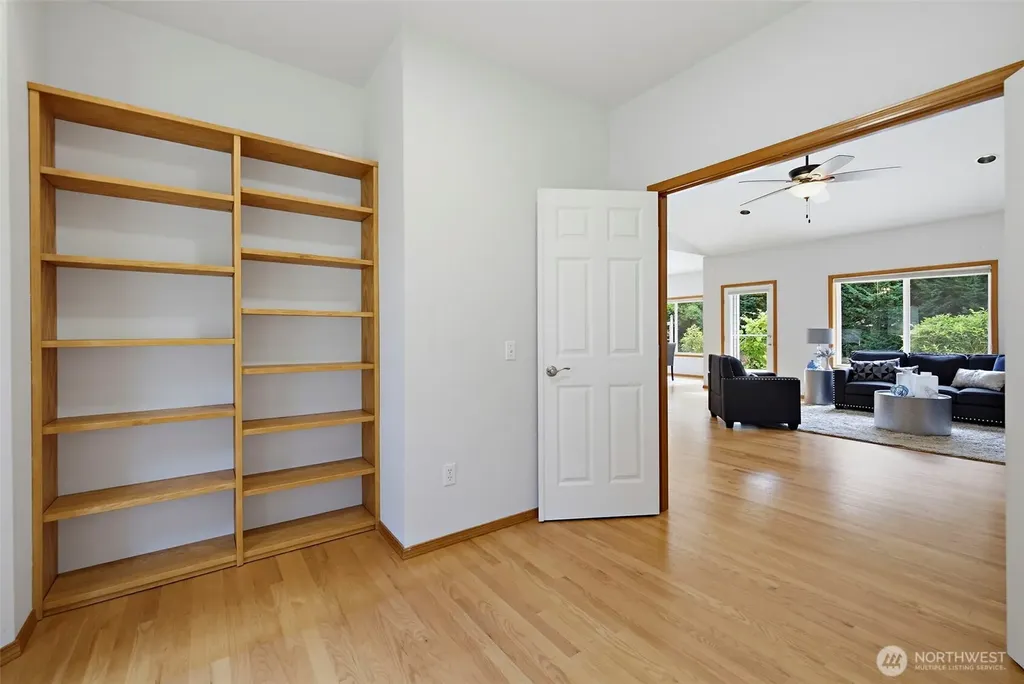 32704 110th Avenue SE Auburn WA 98092