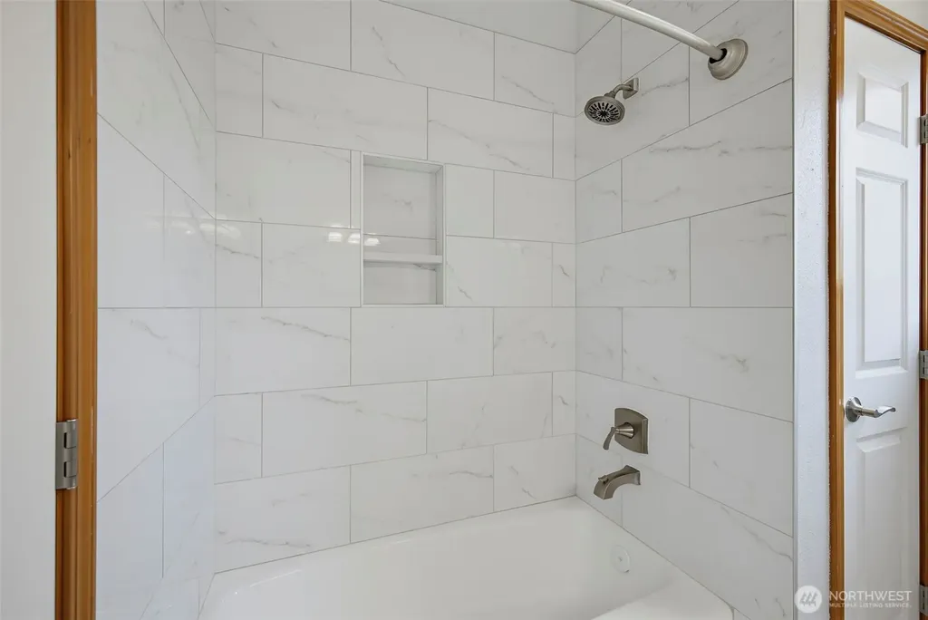 32704 110th Avenue SE Auburn WA 98092