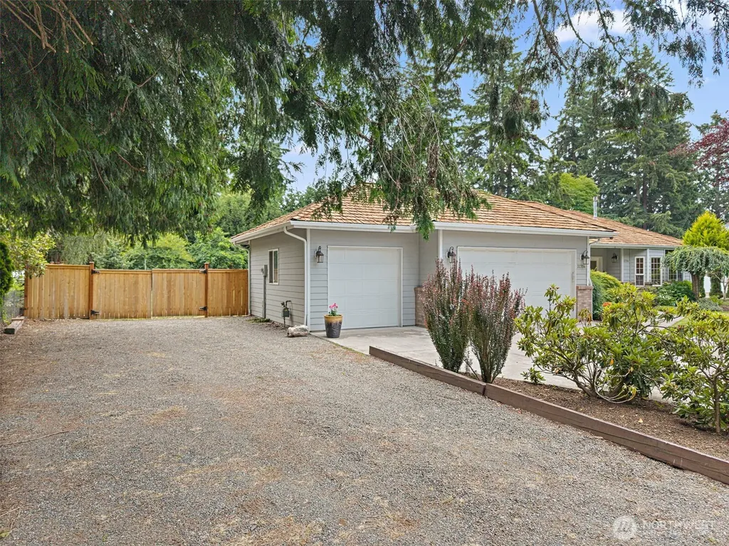 32704 110th Avenue SE Auburn WA 98092