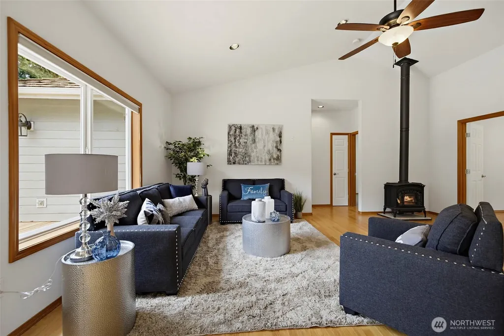 32704 110th Avenue SE Auburn WA 98092