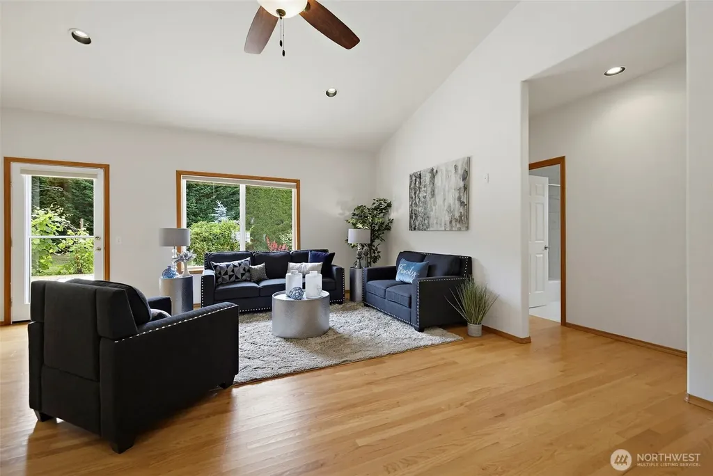 32704 110th Avenue SE Auburn WA 98092