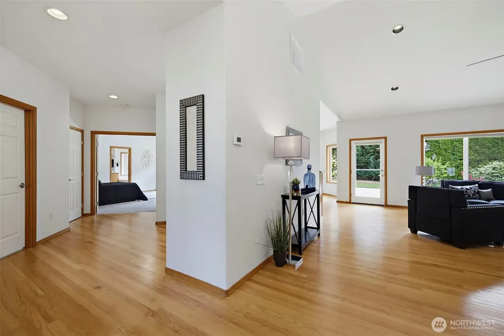 32704 110th Avenue SE Auburn WA 98092