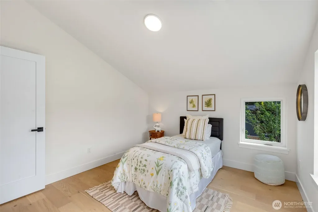 10053 8th Avenue NW Seattle WA 98177