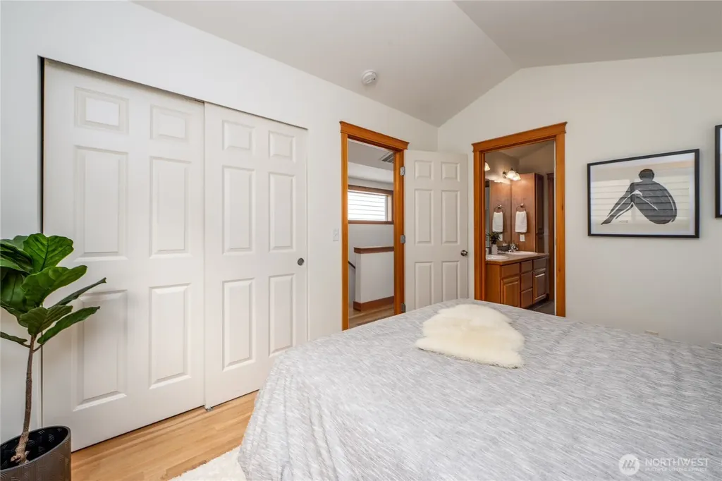 8517 Stone Avenue N Seattle WA 98103