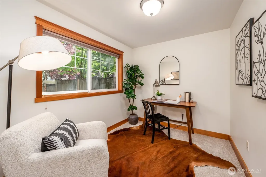 8517 Stone Avenue N Seattle WA 98103