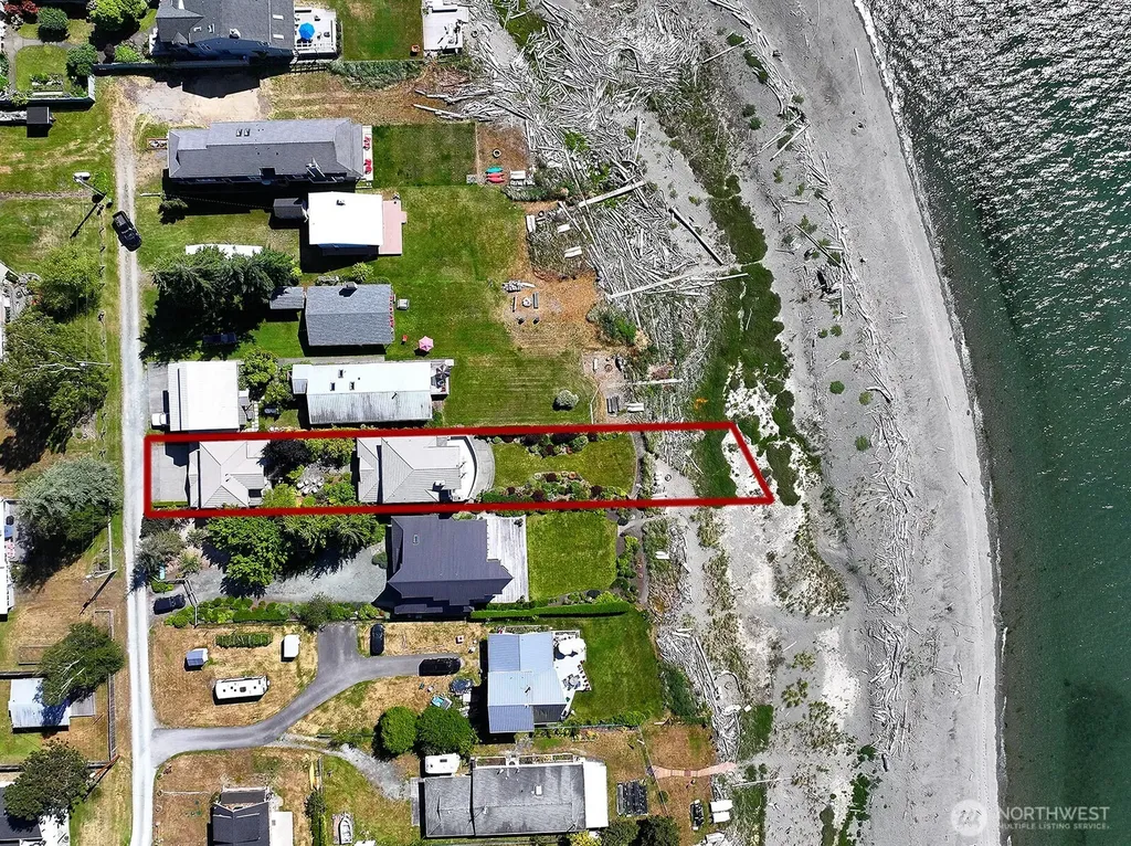 7532 Maxwelton Beach Lane Clinton WA 98236