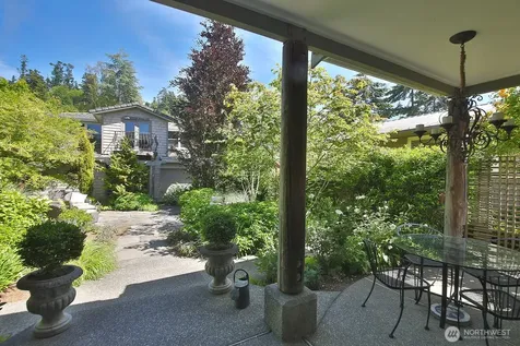 7532 Maxwelton Beach Lane Clinton WA 98236