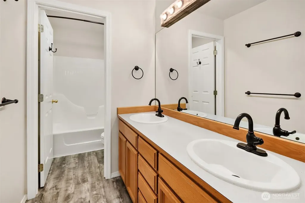 4431 329th Place SE Fall City WA 98024
