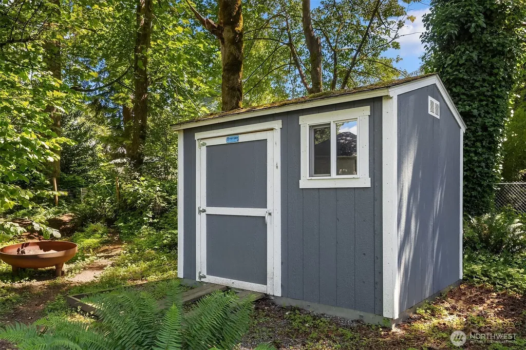 4431 329th Place SE Fall City WA 98024