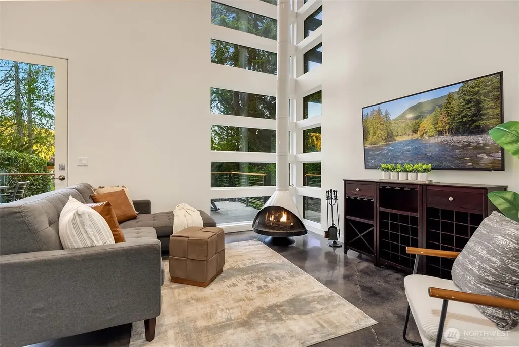113 NW Lake Roesiger Road Snohomish WA 98290