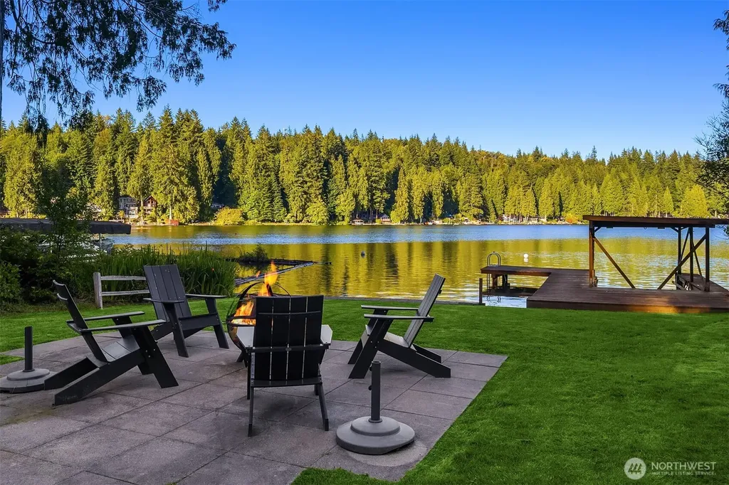 113 NW Lake Roesiger Road Snohomish WA 98290