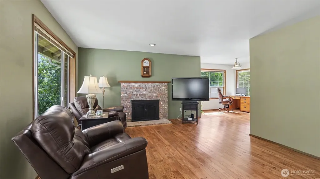 11011 210th Street SE Snohomish WA 98296