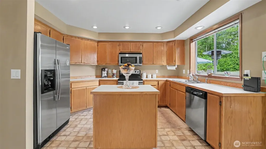 11011 210th Street SE Snohomish WA 98296