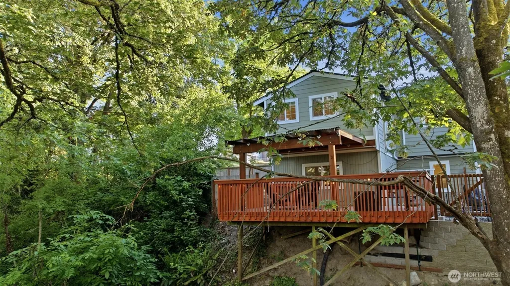 3511 E Grandview Avenue Tacoma WA 98404