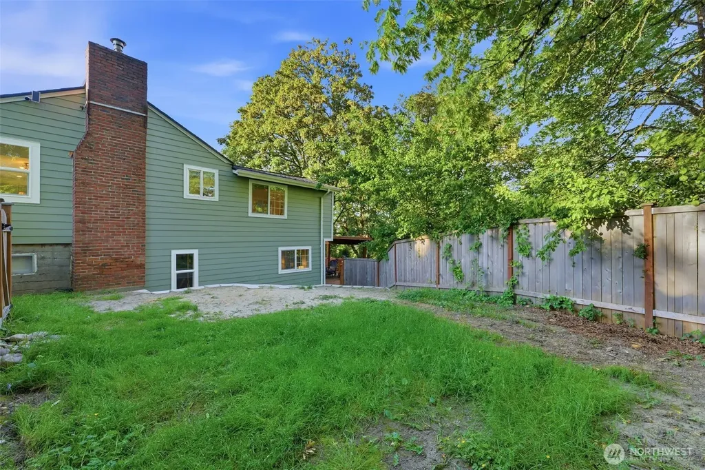 3511 E Grandview Avenue Tacoma WA 98404