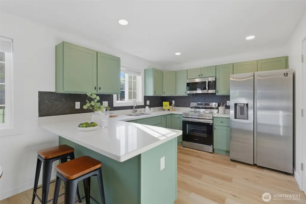 3511 E Grandview Avenue Tacoma WA 98404