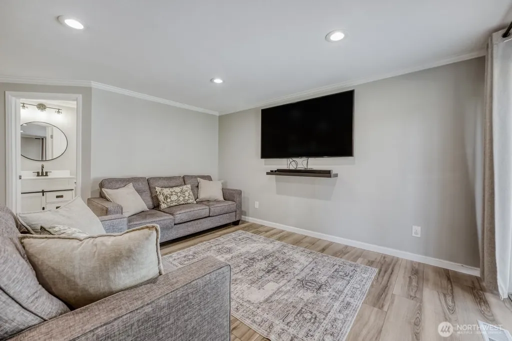 2349 SW 341st Place Federal Way WA 98023