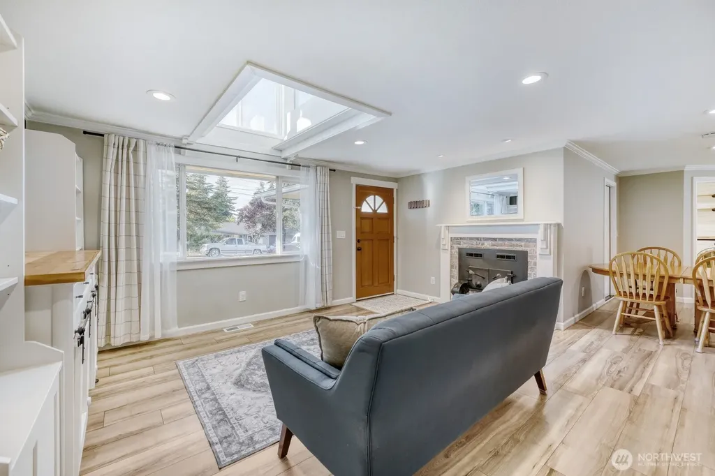 2349 SW 341st Place Federal Way WA 98023