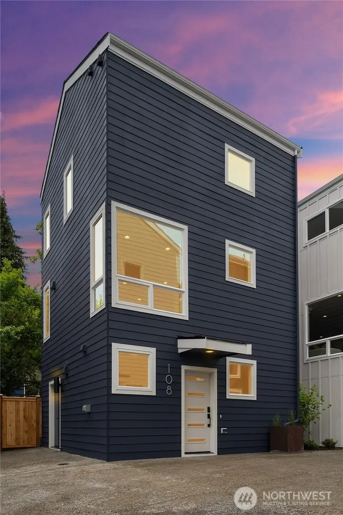 108 29th Avenue E Seattle WA 98112