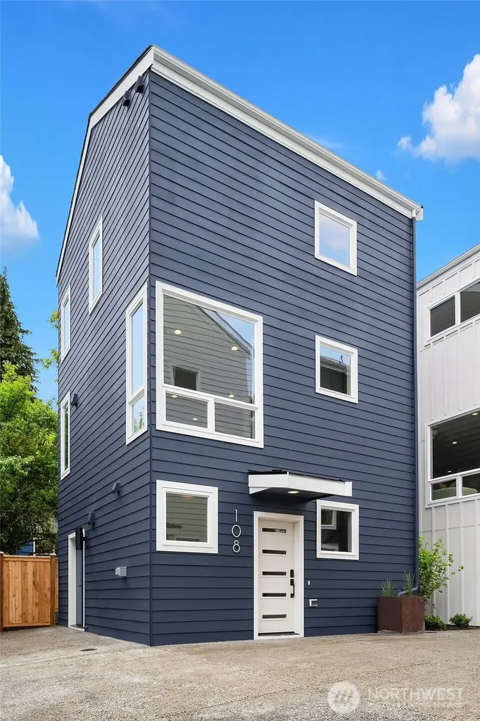 108 29th Avenue E Seattle WA 98112