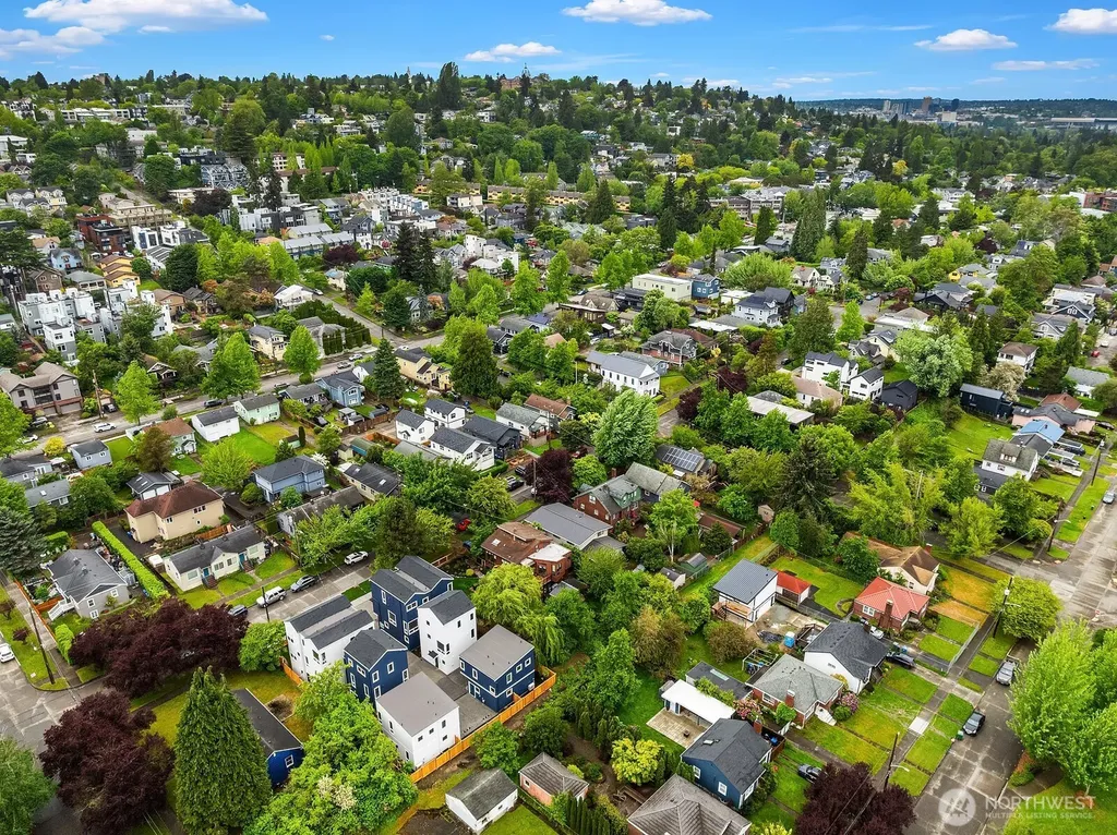 108 29th Avenue E Seattle WA 98112