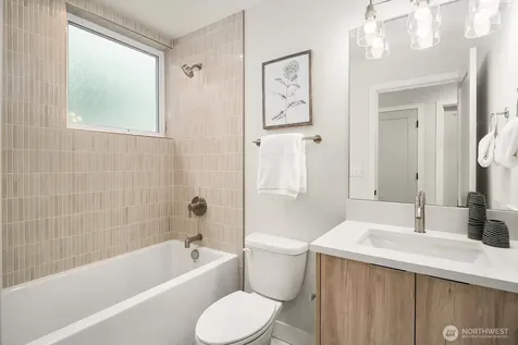 108 29th Avenue E Seattle WA 98112
