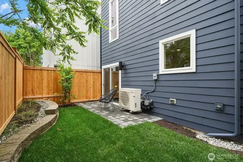 108 29th Avenue E Seattle WA 98112