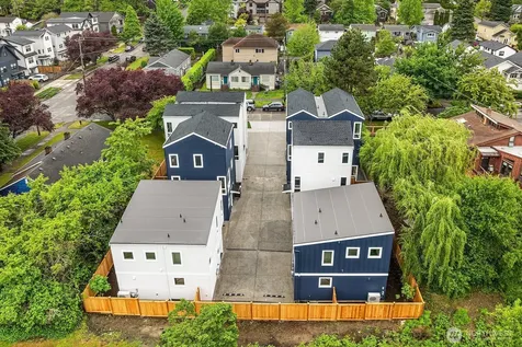 108 29th Avenue E Seattle WA 98112