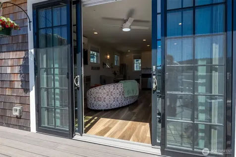 41 Horizon Street Pacific Beach WA 98571