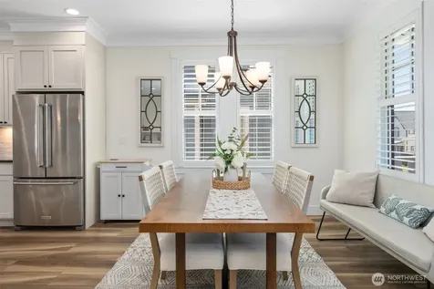41 Horizon Street Pacific Beach WA 98571
