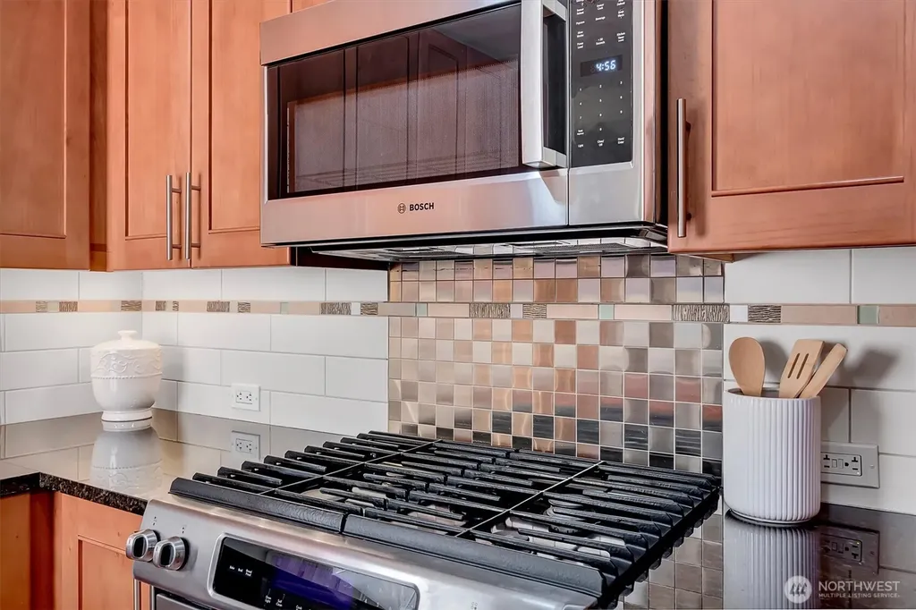 10650 NE 9th Place Bellevue WA 98004