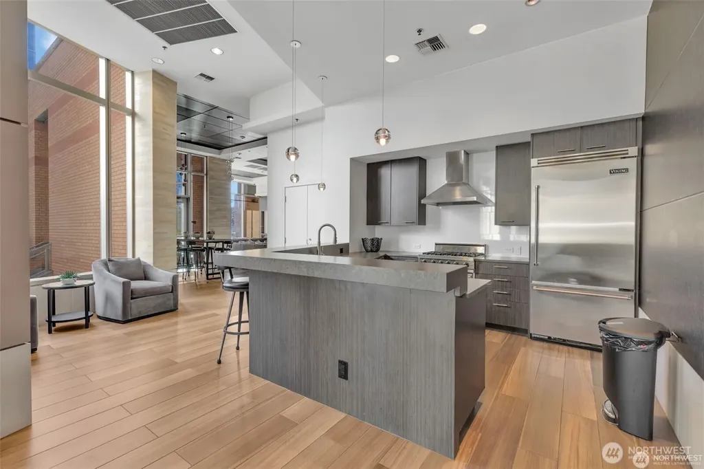 10650 NE 9th Place Bellevue WA 98004