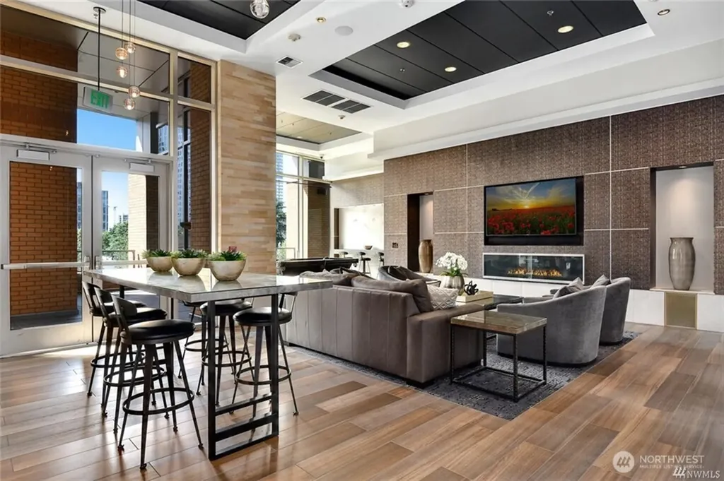10650 NE 9th Place Bellevue WA 98004
