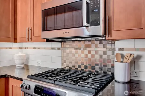 10650 NE 9th Place Bellevue WA 98004